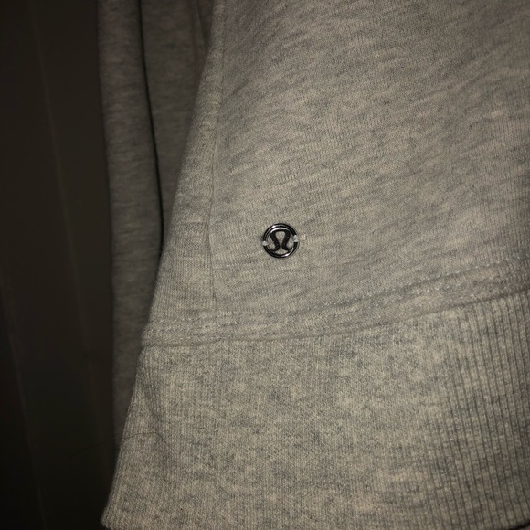 Lululemon zip up sweatshirt size 10 gray - Picture 5 of 5